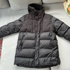 Helly Hansen Mens black puffer jacket size large